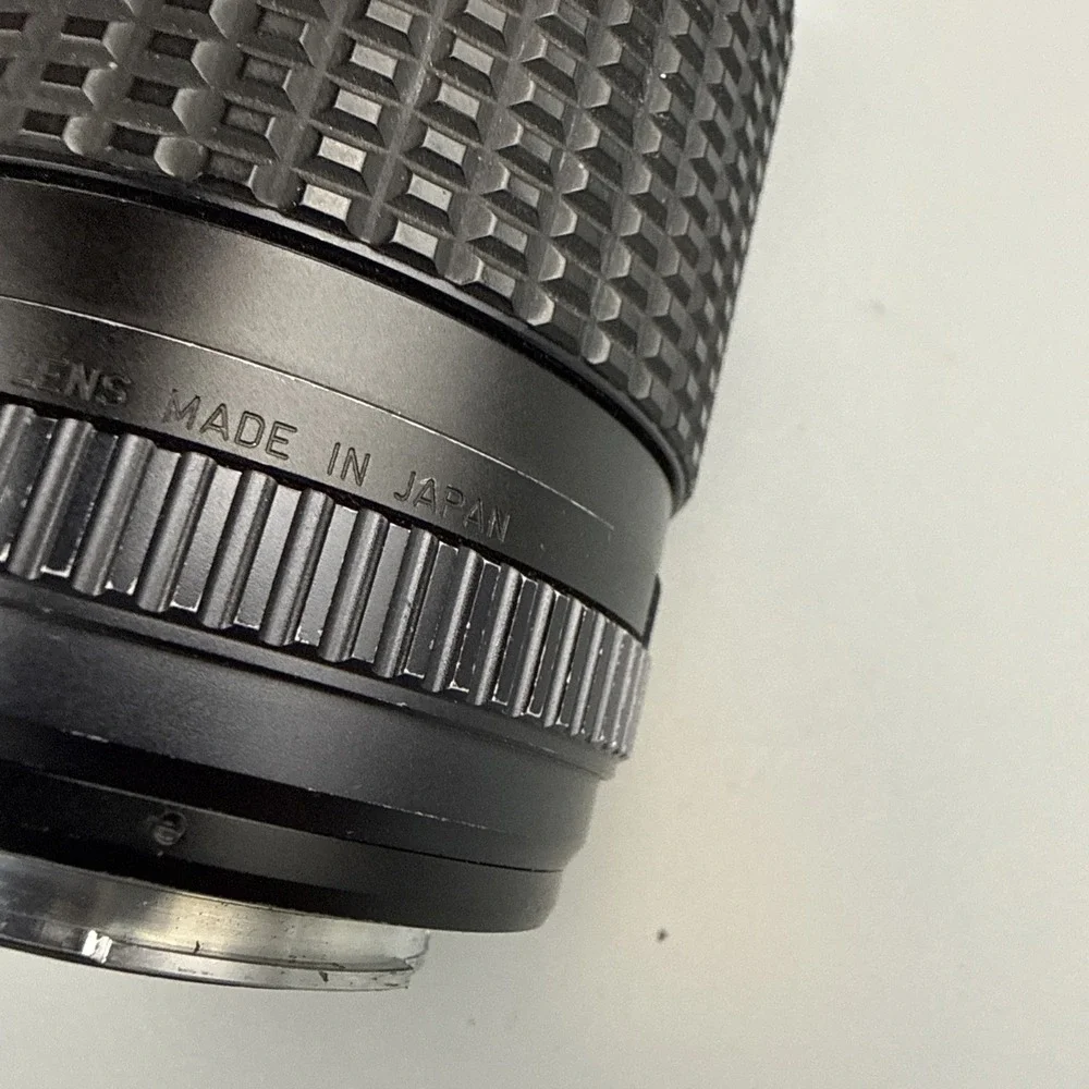 Pentax SMC 135mm  Telephoto Camera Lens W/Caps ,58mm Asahi & Pentax Travel Case
